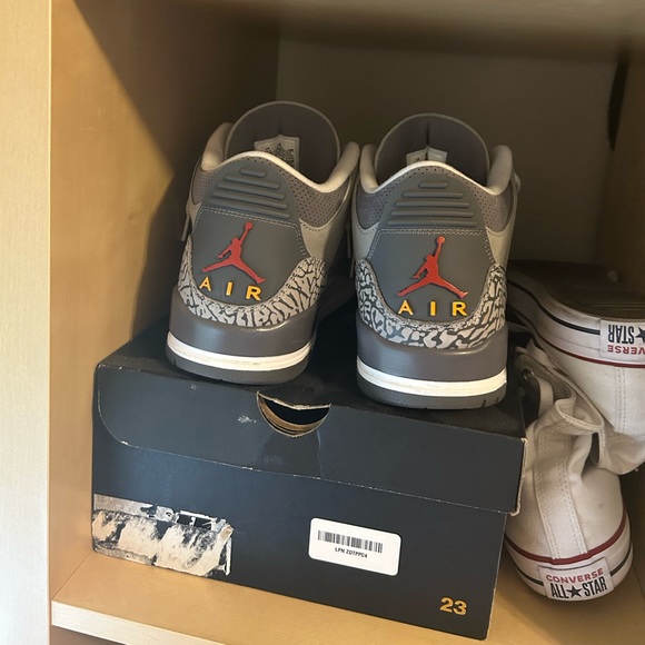 Jordan 3 “Cool Grey” 2021 main image 4